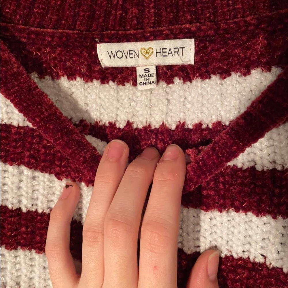 Sweater - Picture 6 of 7